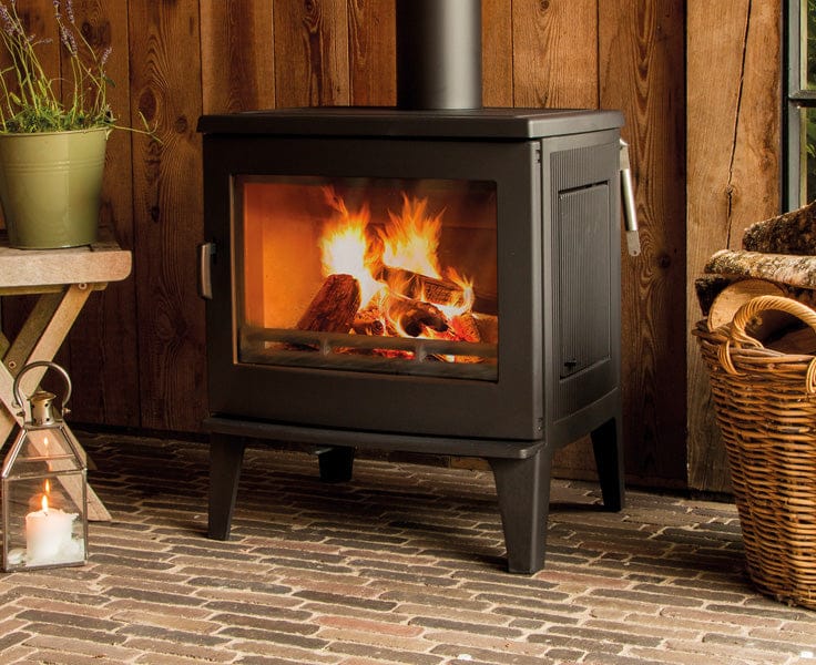 Leda Allegra Kaminofen in schwarz – 8 kW Guss-Holzofen mit großer Sichtscheibe und klassischem Design 2