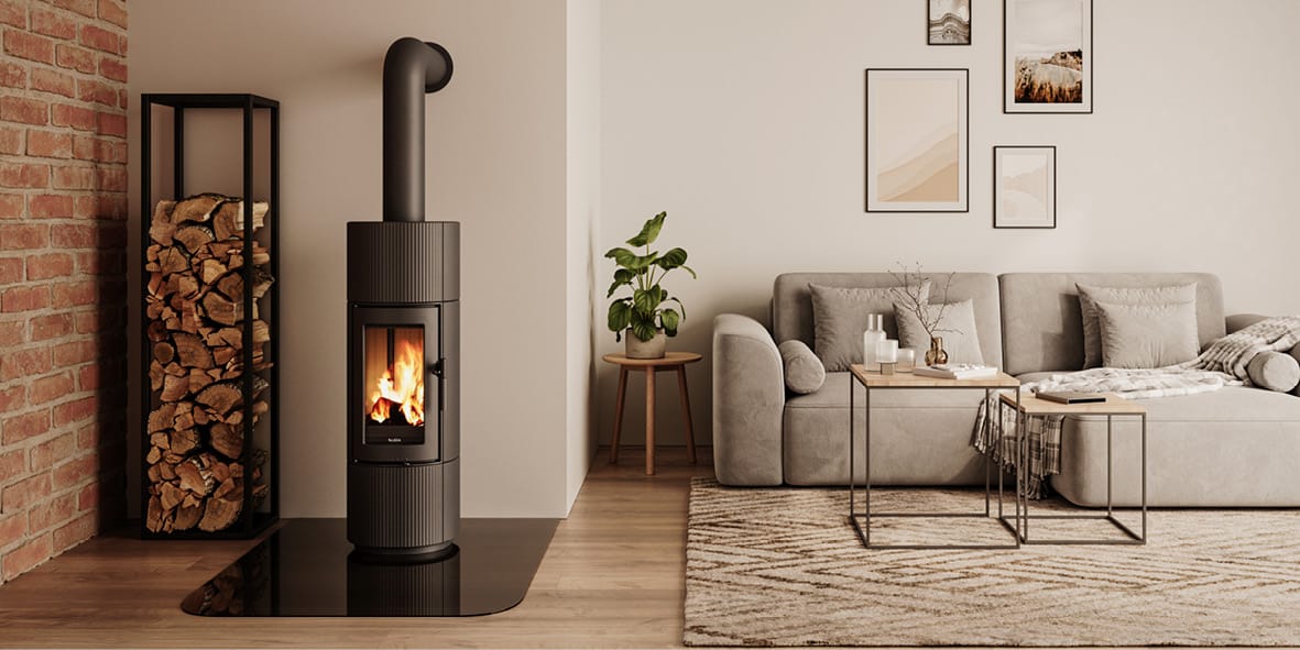 LEDA MIKA small Kaminofen aus Guss, schwarz lackiert